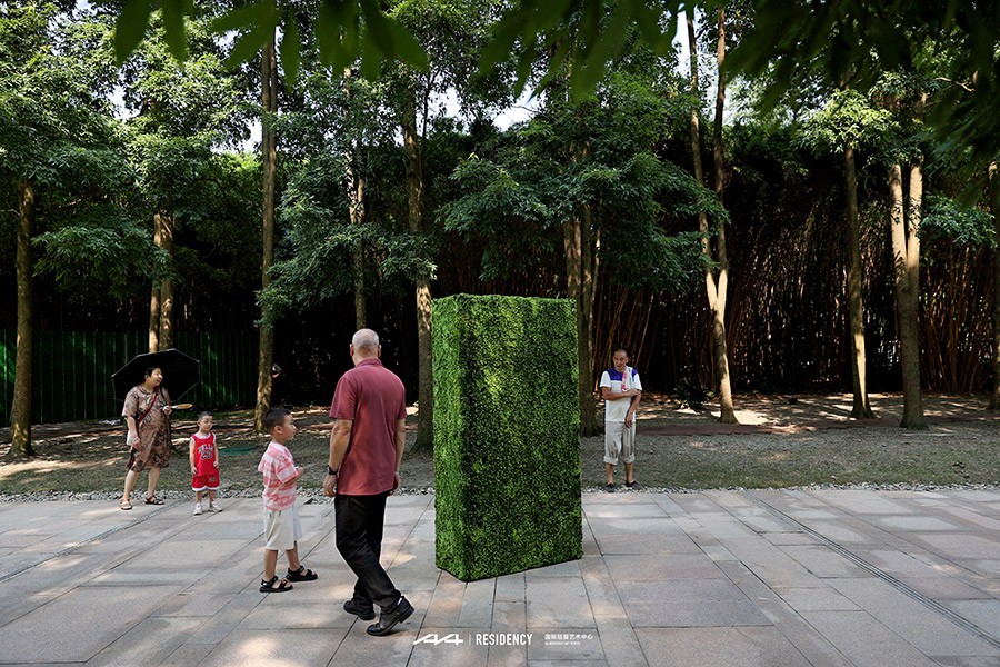 Moss Music performance, made with Guda Koster for the A4 Residency Art Center, Chengdu, China, 2024
