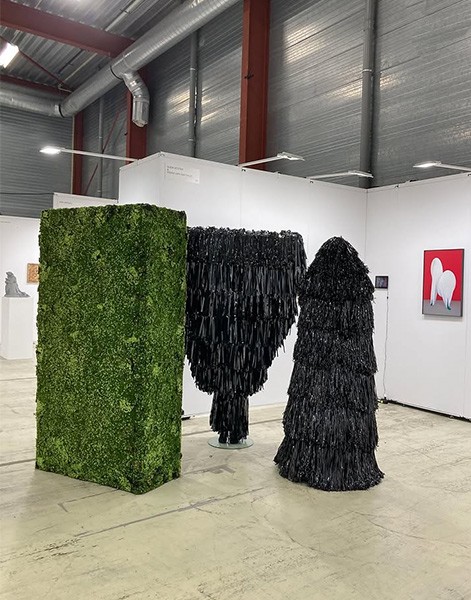 This Art Fair, Amsterdam, 2025 , Sculptures and Performance (with Guda Koster)